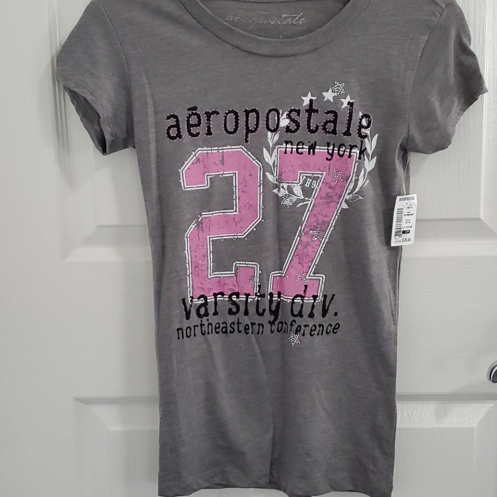Aeropostale Tee NWT